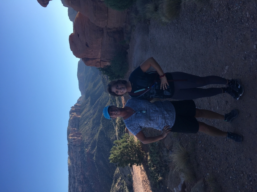 Hiking the Colorado National Monument with my mom