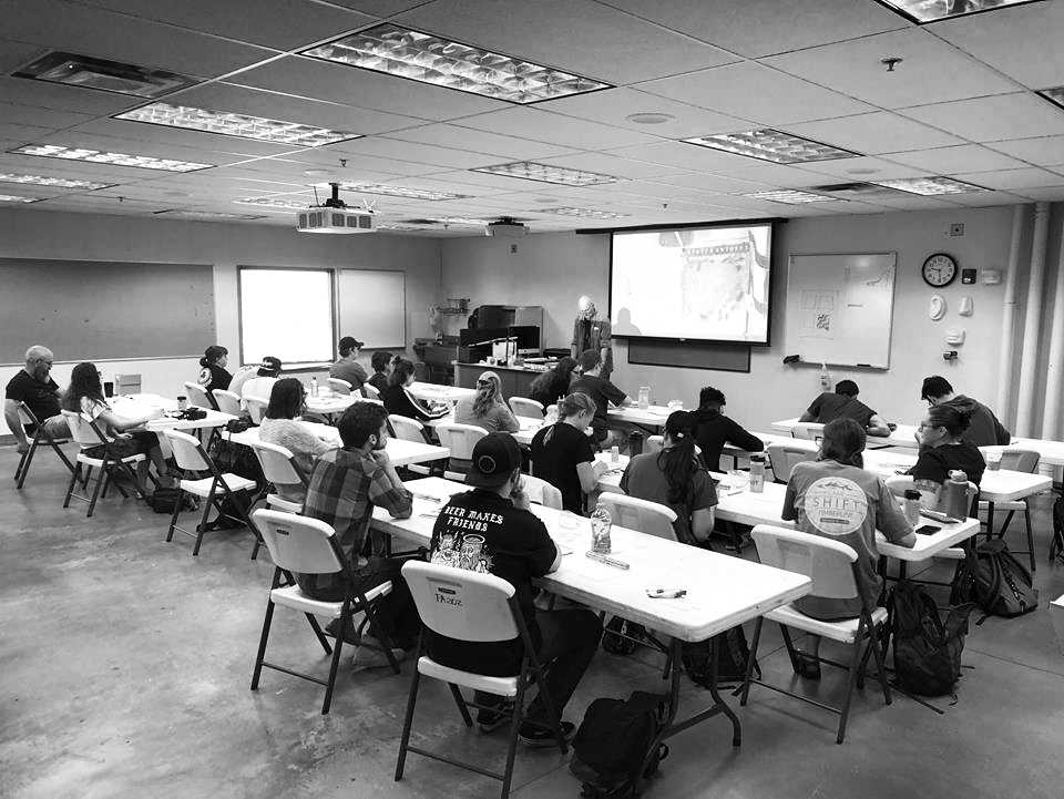 Black and White Photo of Classroom full of students during the Stan Fellows Watercolor Workshop