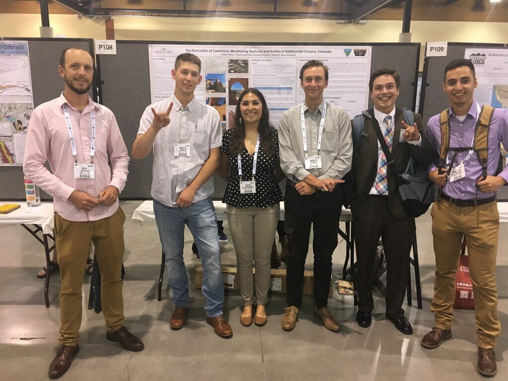 Down to earth geology students excel at national conference 