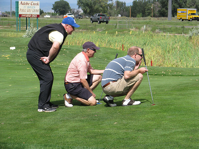 CMU business students host annual business golf tournament