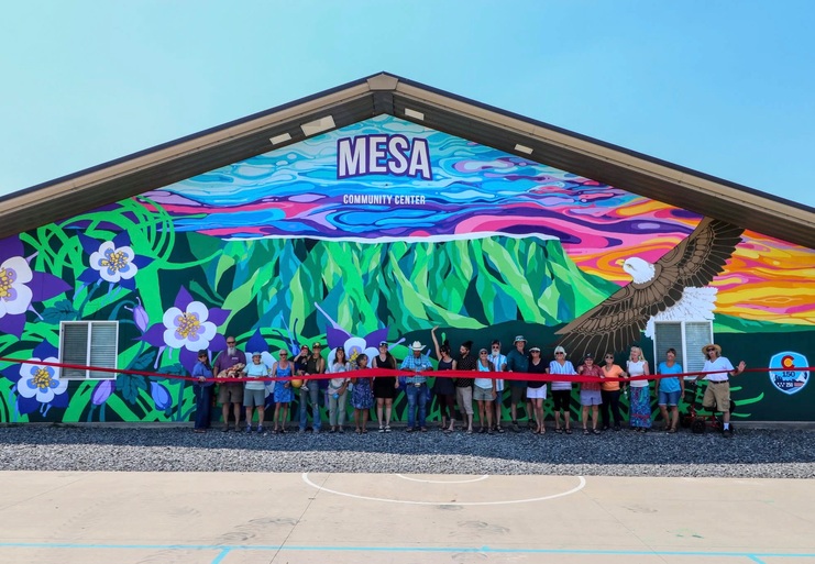 CMU Art Professor Crystal Wagner Brings Mesa Residents Together Through Community Mural Project 